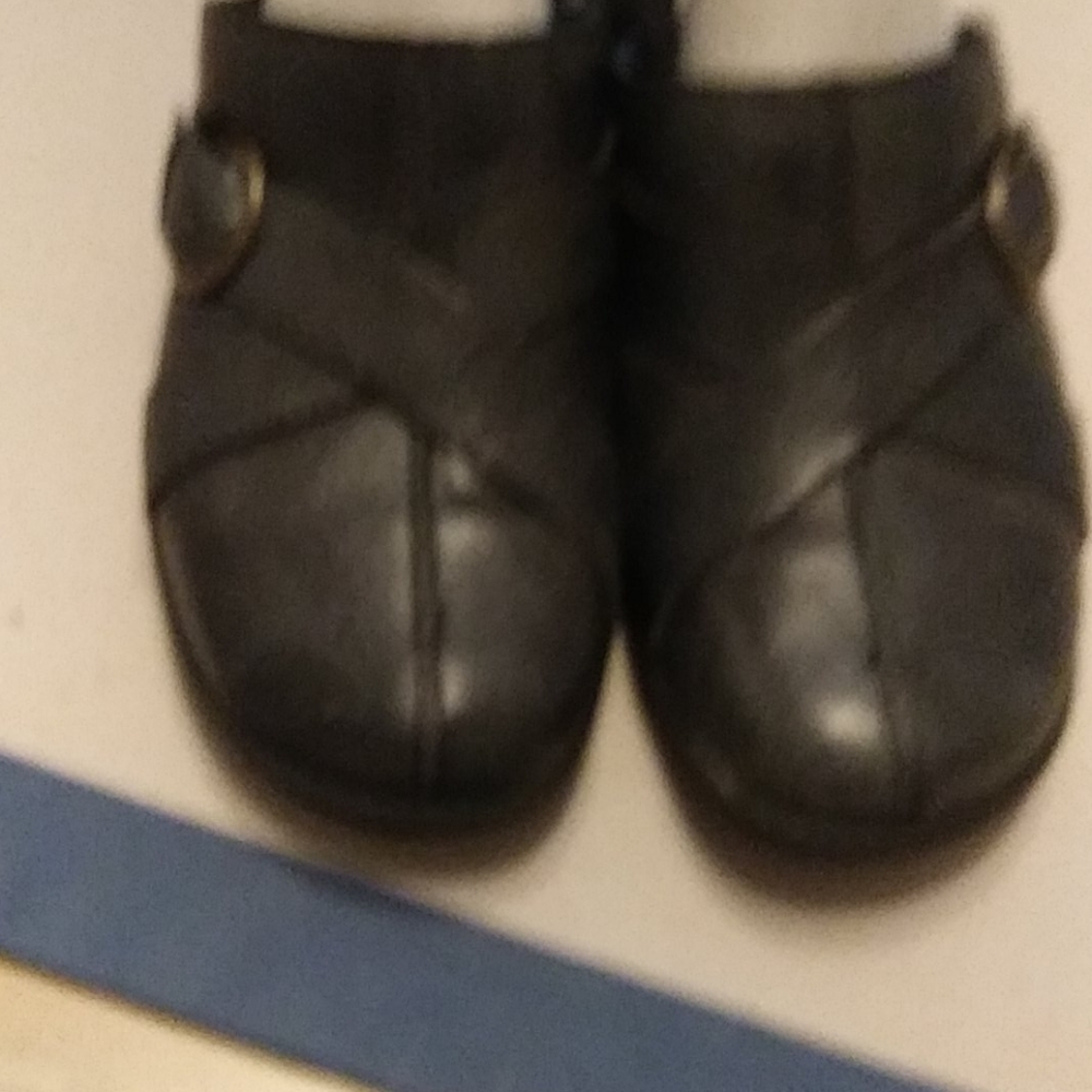 Shoed